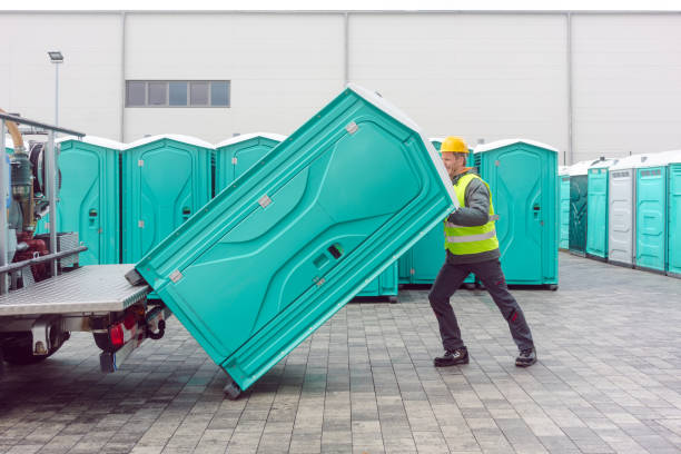 Porta potty delivery and setup in Galesville, WI